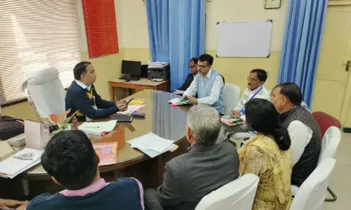 साप्ताहिक समीक्षा बैठक आयोजित साप्ताहिक समीक्षा बैठक आयोजित