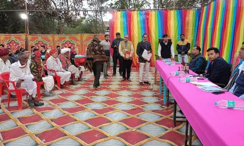 जिला कलक्टर की भाटोली गुजरान में हुई रात्रि चौपाल ग्रामीणों के लिए रही राहत भरी, हाथों हाथ शुरू हुई वृद्धावस्था पेंशन