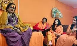 अभिनेत्री ममता कुलकर्णी ने लिया संन्यास, किन्रर अखाड़े में बनेंगी महामंडलेश्वर, अब यह होगा नया नाम