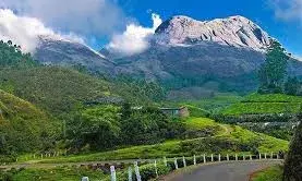 भीड़भाड़ वाली जगह से हो गए हैं बोर? विशाखापत्तनम से 111 KM दूर है ये खूबसूरत हिल स्टेशन