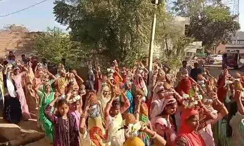 गेणोली में 151 कलश यात्रा साथ में गूंजे बाबा रामदेव के जयकारे