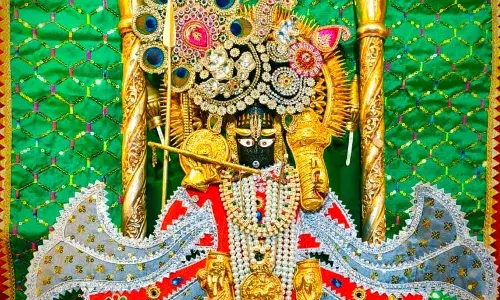 आज मंगला श्रृंगार आरती के दर्शन दिनांक 30-01-2025 आज मंगला श्रृंगार आरती के दर्शन दिनांक 30-01-2025