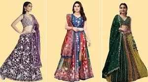 मेहंदी फंक्शन में दिखें सबसे अलग, पहनें ये खूबसूरत और स्टाइलिश आउटफिट्स मेहंदी फंक्शन में दिखें सबसे अलग, पहनें ये खूबसूरत और स्टाइलिश आउटफिट्स