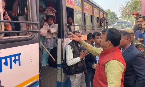 डिप्टी CM प्रेमचंद बैरवा ने अचानक रुकवाई रोडवेज बस, उतारे सारे यात्री