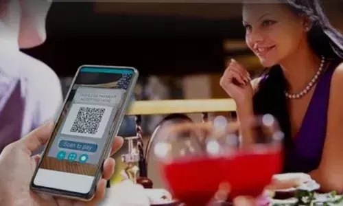 दिखावे से रहेंगे दूर तो नहीं डूबेंगे कर्ज के दलदल में