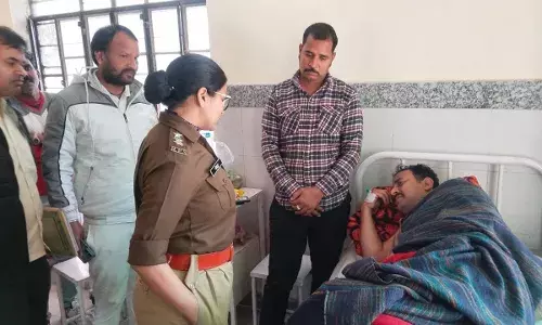 संगम यूनिवर्सिटी में चाकू बाजी ड्यूटी ऑफिसर घायल