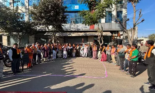 विधायक कोठारी के नेतृत्व में दिल्ली में भाजपा की जीत पर आतिशबाजी कर मुंह मीठा करवाया विधायक कोठारी के नेतृत्व में दिल्ली में भाजपा की जीत पर आतिशबाजी कर मुंह मीठा करवाया