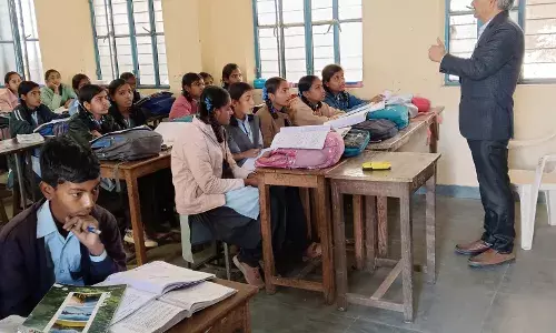 चाकुड़ा विद्यालय का किया औचक निरीक्षण चाकुड़ा विद्यालय का किया औचक निरीक्षण