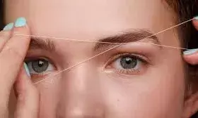 आइब्रो बनवाने के बाद स्किन पर होती है जलन, ये 5 नुस्खे हैं बेहद कारगर काम आइब्रो बनवाने के बाद स्किन पर होती है जलन, ये 5 नुस्खे हैं बेहद कारगर काम