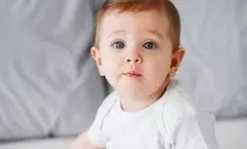 सूरज की तरह चमकेगी आपके बच्चे की किस्मत, बेटे को दें सूर्य देव से जुड़ा ये प्यारा नाम