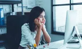 ऑफिस की डेस्क पर रखें ये चीजें, बढ़ेगी सैलरी और मिलेगी सफलता ऑफिस की डेस्क पर रखें ये चीजें, बढ़ेगी सैलरी और मिलेगी सफलता