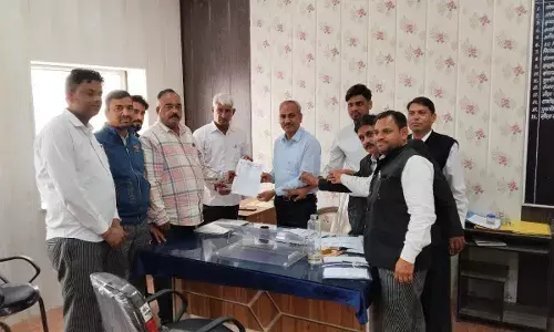 उपखण्ड न्यायालय में अभिभाषक कक्ष निर्माण की मांग