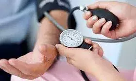 हाई ब्लड प्रेशर के मरीजों को क्या डाइट लेनी चाहिए, एक्सपर्ट से जानें