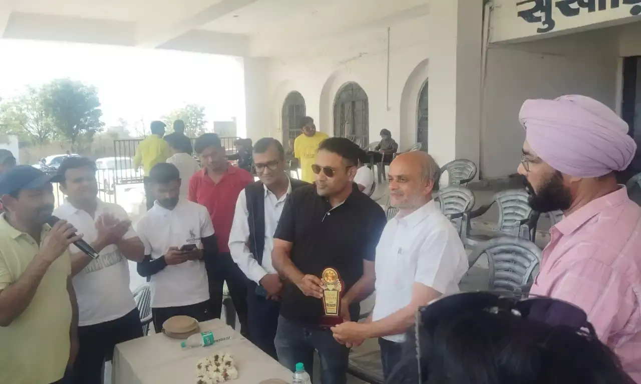 मेडिकल रिप्रजेंटेटिव के दो दिवसीय क्रिकेट मैच का हुआ शुभारंभ