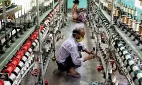 टेक्सटाइल निर्यात 2030 तक नौ लाख करोड़ रु. तक पहुंचाने का लक्ष्य रखा मोदी ने टेक्सटाइल निर्यात 2030 तक नौ लाख करोड़ रु. तक पहुंचाने का लक्ष्य रखा मोदी ने