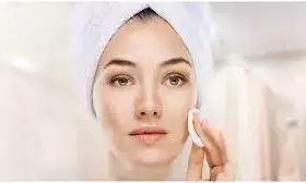 40 प्लस की उम्र में भी स्किन दिखेगी जवां, अपनाएं ये घरेलू नुस्खे 40 प्लस की उम्र में भी स्किन दिखेगी जवां, अपनाएं ये घरेलू नुस्खे