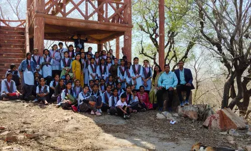 इको पार्क में विद्यार्थियों ने वन्य जीव एवं लव कुश वाटिका का लुफ्त उठाया