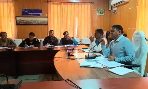 कलक्टर ने साप्ताहिक समीक्षा बैठक में विभिन्न विभागों को दिए दिशा निर्देश