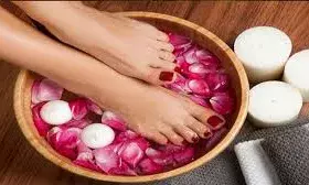 घर पर इस तरह करें पेडीक्योर, पैर रहेंगे साफ और सॉफ्ट