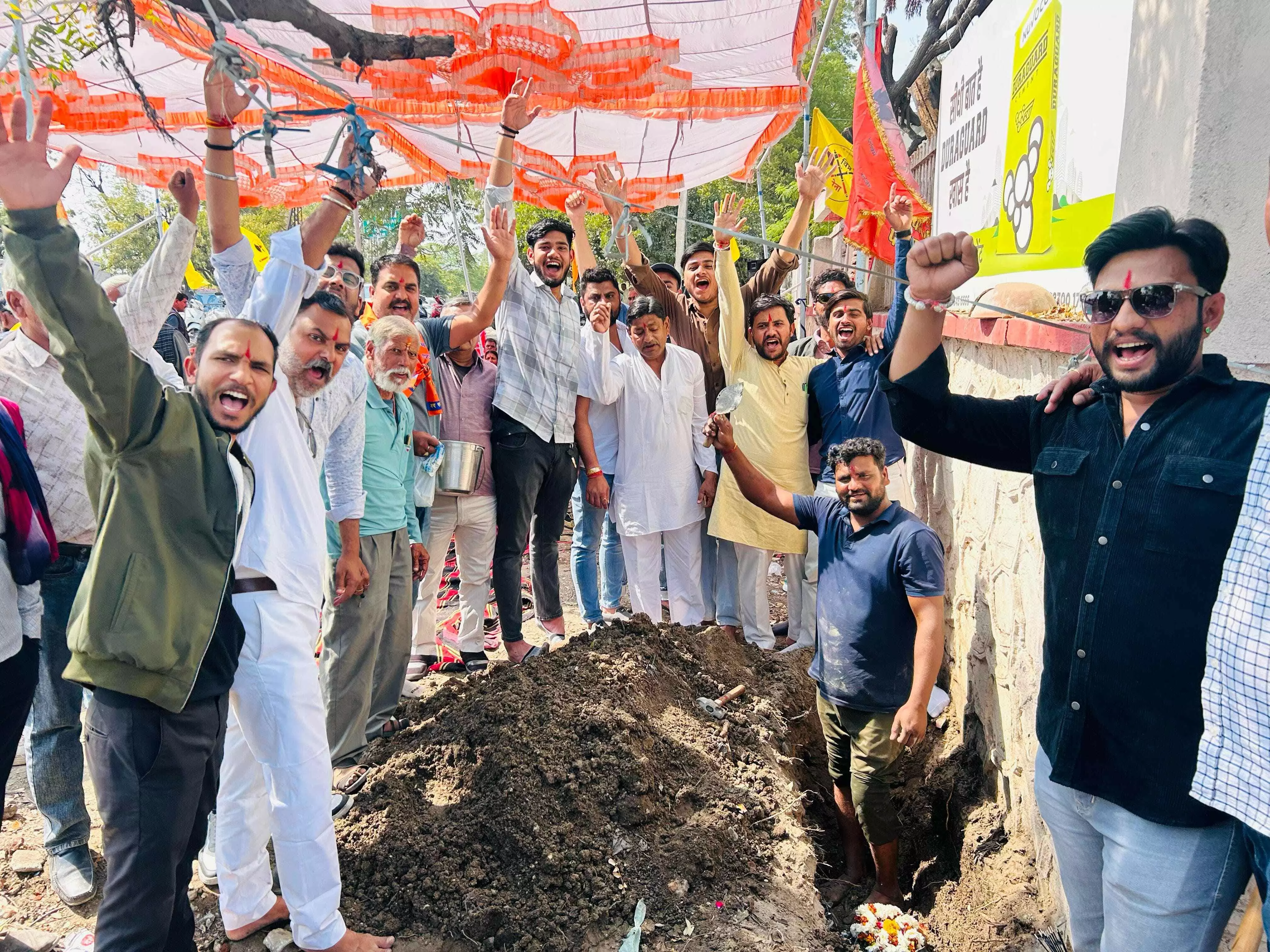 शाहपुरा में भगवान परशुराम की मूर्ति स्थापना हेतु सर्कल का हुआ भूमि पूजन शाहपुरा में भगवान परशुराम की मूर्ति स्थापना हेतु सर्कल का हुआ भूमि पूजन