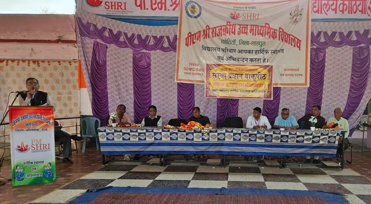 शिक्षित और अशिक्षित के जीवन जीने में अंतर है मिश्रा शिक्षित और अशिक्षित के जीवन जीने में अंतर है मिश्रा