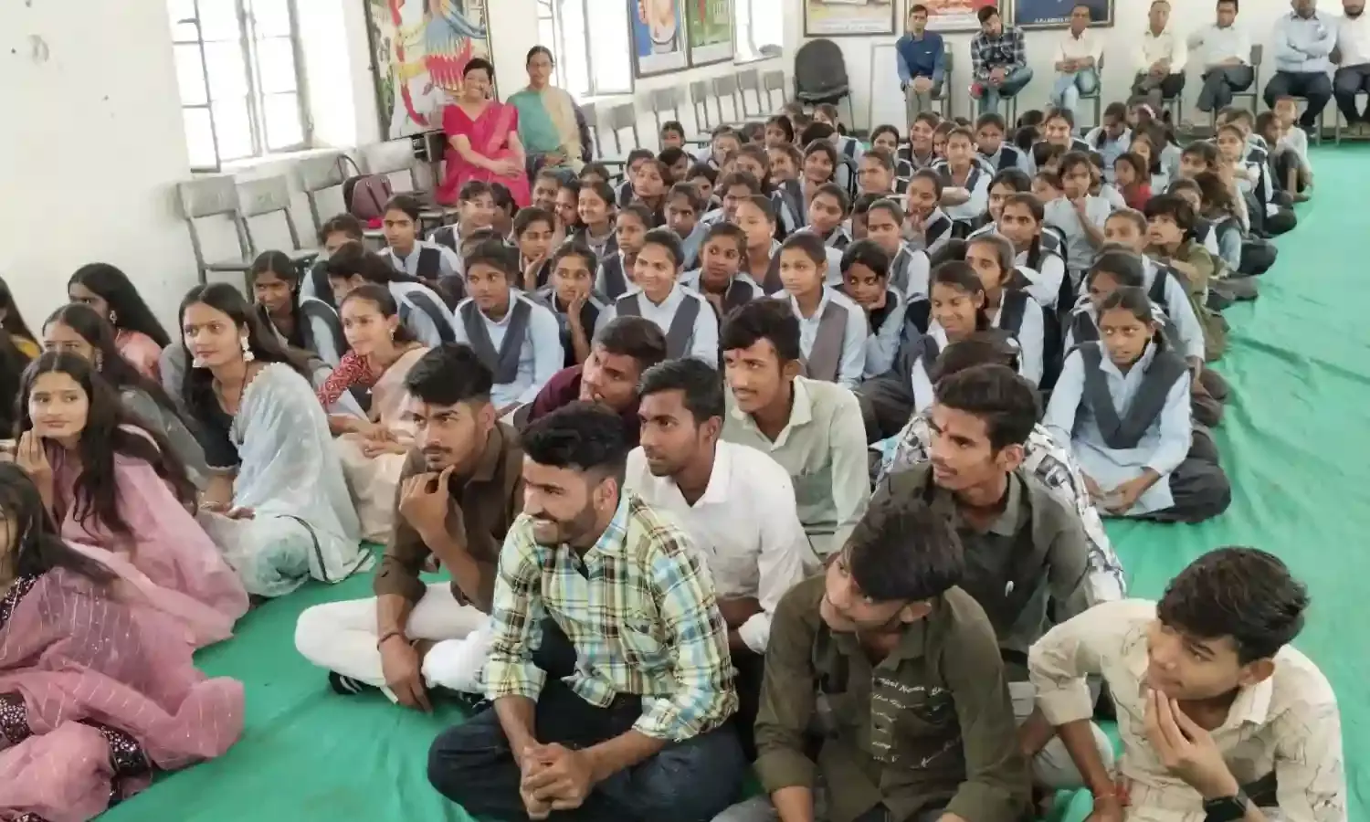 जिला प्रमुख अहीर के मुख्य आतिथ्य में हुआ विदाई समारोह का आयोजन जिला प्रमुख अहीर के मुख्य आतिथ्य में हुआ विदाई समारोह का आयोजन