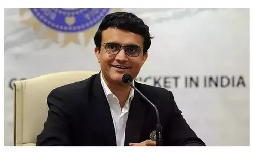 पूर्व क्रिकेटर सौरव गांगुली की कार का एक्सीडेंट, बाल-बाल बचे पूर्व क्रिकेटर सौरव गांगुली की कार का एक्सीडेंट, बाल-बाल बचे