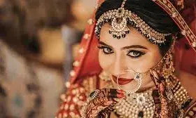 ब्राइडल मेकअप करवाने से पहले याद में रखें ये बातें, वरना हो सकता है पछतावा ब्राइडल मेकअप करवाने से पहले याद में रखें ये बातें, वरना हो सकता है पछतावा