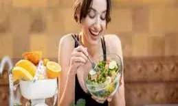 गर्मियां आने से पहले डाइट में करें 5 छोटे-बड़े बदलाव, पूरे सीजन नहीं पड़ेंगे आए दिन बीमार गर्मियां आने से पहले डाइट में करें 5 छोटे-बड़े बदलाव, पूरे सीजन नहीं पड़ेंगे आए दिन बीमार