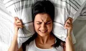 रात में देर से सोने से हो सकती हैं ये बीमारियां, यदि आप भी सोते हैं तो हो जाएं सावधान रात में देर से सोने से हो सकती हैं ये बीमारियां, यदि आप भी सोते हैं तो हो जाएं सावधान