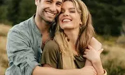 समझदार कपल्स आपस में कभी नहीं करते ऐसी बातें, खुशहाली से बिताते हैं जीवन समझदार कपल्स आपस में कभी नहीं करते ऐसी बातें, खुशहाली से बिताते हैं जीवन