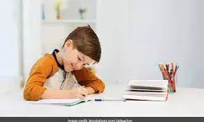 बच्चों को सिखाई गयी ये आदतें उन्हें जीवन के हर कदम में दिलाएगी सफलता