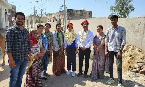 राष्ट्रीय प्रतियोगिता में कांस्य पदक जीतकर लौटी अनुराधा गुर्जर का स्वागत