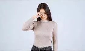 दिन में इतने घंटे से अधिक स्क्रीन देखना आंखों के लिए बड़ा खतरा, नई स्टडी में खुलासा