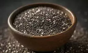 चिया सीड्स के साथ मिलाकर खाएं ये फूड्स, वजन कम करने में मिलेगी मदद