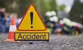 प्रयागराज-अयोध्या हाईवे पर बड़ा हादसा, तेज रफ्तार बेकाबू कार घर में घुसी; चार युवकों की मौत और तीन घायल प्रयागराज-अयोध्या हाईवे पर बड़ा हादसा, तेज रफ्तार बेकाबू कार घर में घुसी; चार युवकों की मौत और तीन घायल