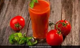 रोजाना सुबह खाली पेट टमाटर का जूस पीने से क्या होगा? एक्सपर्ट से जानिए