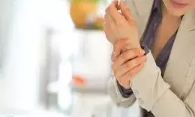 गठिया के मरीजों की तकलीफें और भी बढ़ा देती हैं ये चीजें, आज ही डायट से करें रिमूव