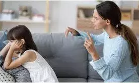 माता पिता की ये आदतें बच्चों को बना देती है जिद्दी,समय रहते बदले इन चीजों को