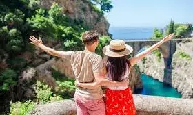 मार्च के महीने में हनीमून पर जाने के लिए ये रोमांटिक डेस्टिनेशन हैं खास