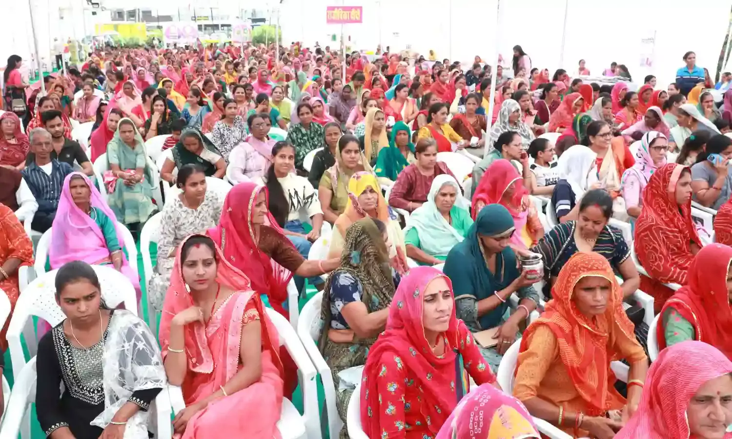 प्रोजेक्ट सक्षम सखी: 51 करोड़ के ऋण वितरण और करीब डेढ़ करोड़ की बिक्री के साथ रचा नया इतिहास