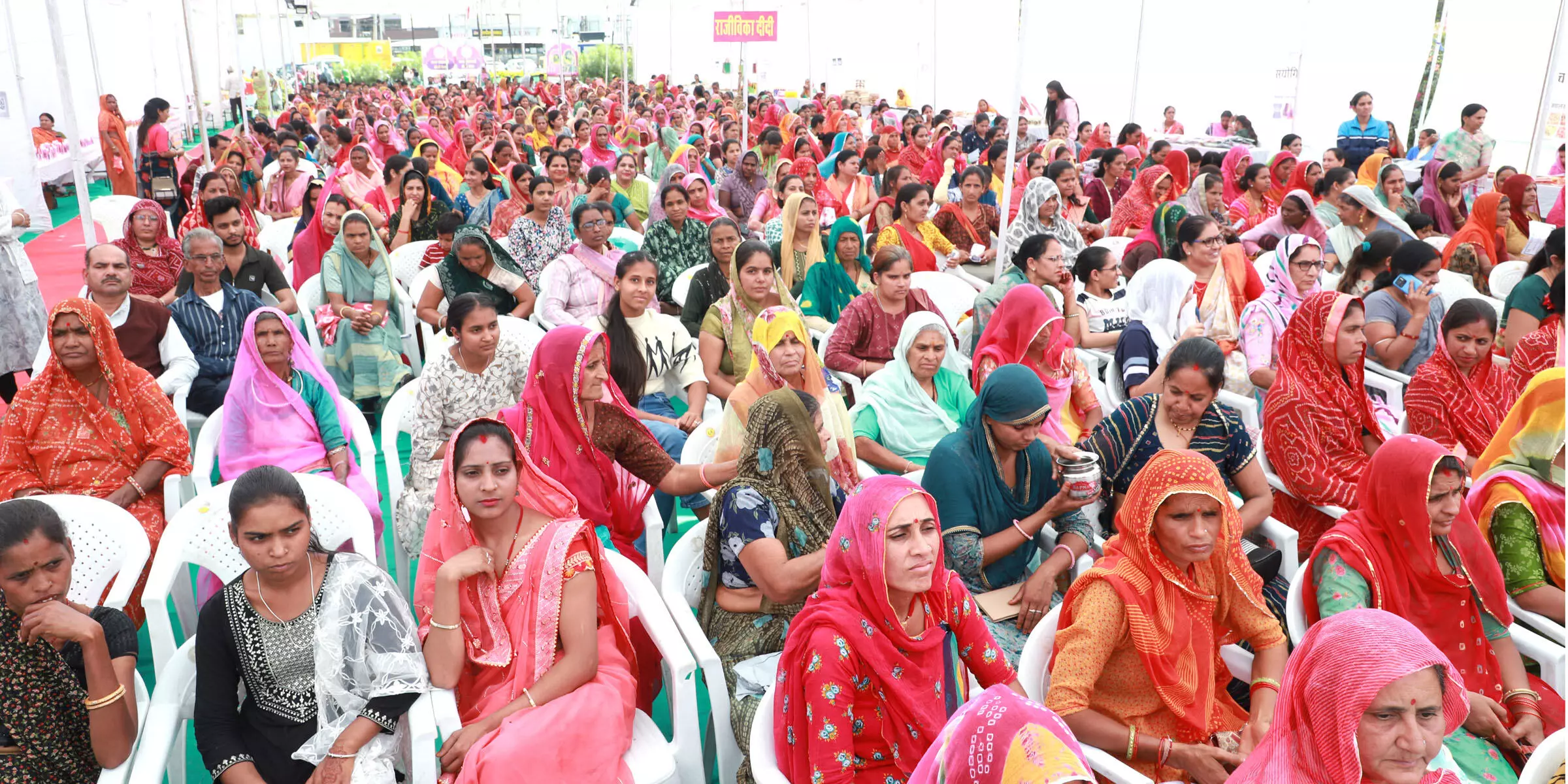 प्रोजेक्ट सक्षम सखी: 51 करोड़ के ऋण वितरण और करीब डेढ़ करोड़ की बिक्री के साथ रचा नया इतिहास प्रोजेक्ट सक्षम सखी: 51 करोड़ के ऋण वितरण और करीब डेढ़ करोड़ की बिक्री के साथ रचा नया इतिहास