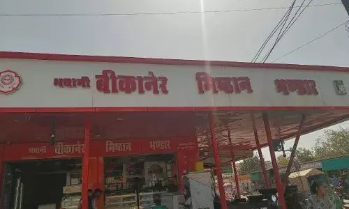 रायला में पहुँची बालश्रमिक की टीम तीन बाल श्रमिक को करवाया मुक्त प्रतिष्ठान स्वामी को किया पाबंद