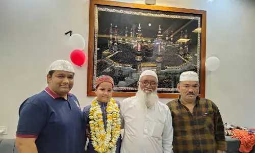 7 साल के बच्चे ने रखा रोज़ा, सभी ने उसके जज़्बे को किया सलाम