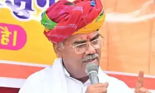 शिक्षा मंत्री मदन दिलावर के बयान से हड़कंप, बोले- ऐसे शिक्षकों को अब बना दूंगा चौकीदार शिक्षा मंत्री मदन दिलावर के बयान से हड़कंप, बोले- ऐसे शिक्षकों को अब बना दूंगा चौकीदार