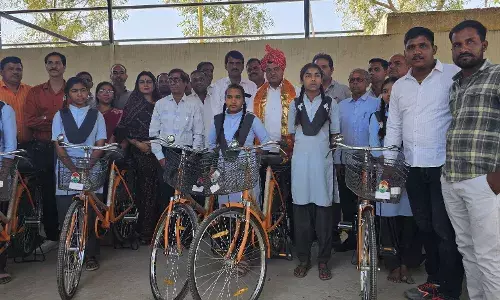 विद्या अध्ययन से छात्र-छात्राओं के जीवन की दशा और दिशा बदलती है- जिला प्रमुख अहीर विद्या अध्ययन से छात्र-छात्राओं के जीवन की दशा और दिशा बदलती है- जिला प्रमुख अहीर