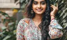 शॉपिंग से दूर रहती हैं इस मूलांक की लड़कियां, फालतू खर्चे को भी कहती है ‘ना’