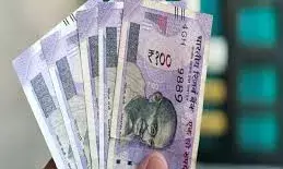 क्या वास्तु रोक रहा है आपका पैसा? जानें सच