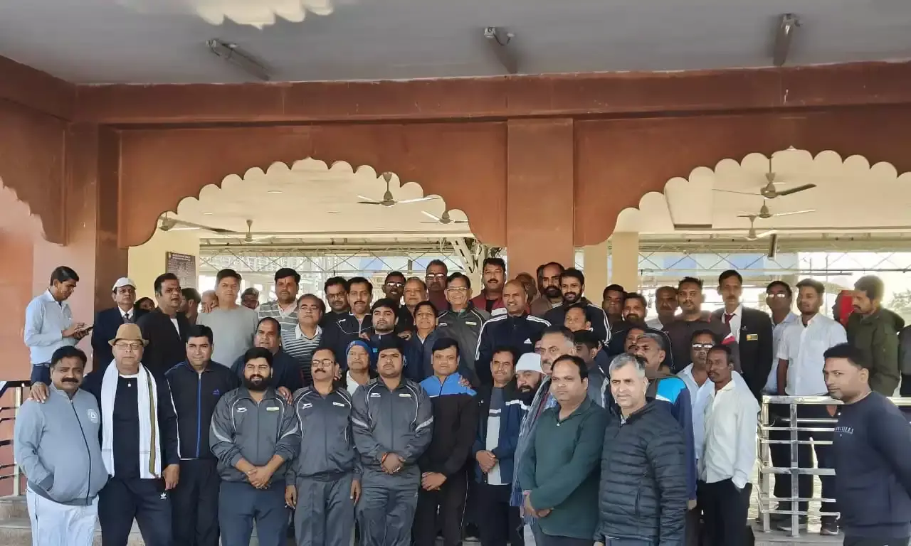 सांसद जोशी ने चंदेरिया रेल्वे स्टेशन का औचक निरीक्षण कर अधिकारियों को निर्देश दिए