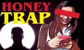 व्यापारियों को हनी ट्रैप में फंसाकर रकम ऐंठने वाले गिरोह के तीन सदस्य गिरफ्तार व्यापारियों को हनी ट्रैप में फंसाकर रकम ऐंठने वाले गिरोह के तीन सदस्य गिरफ्तार